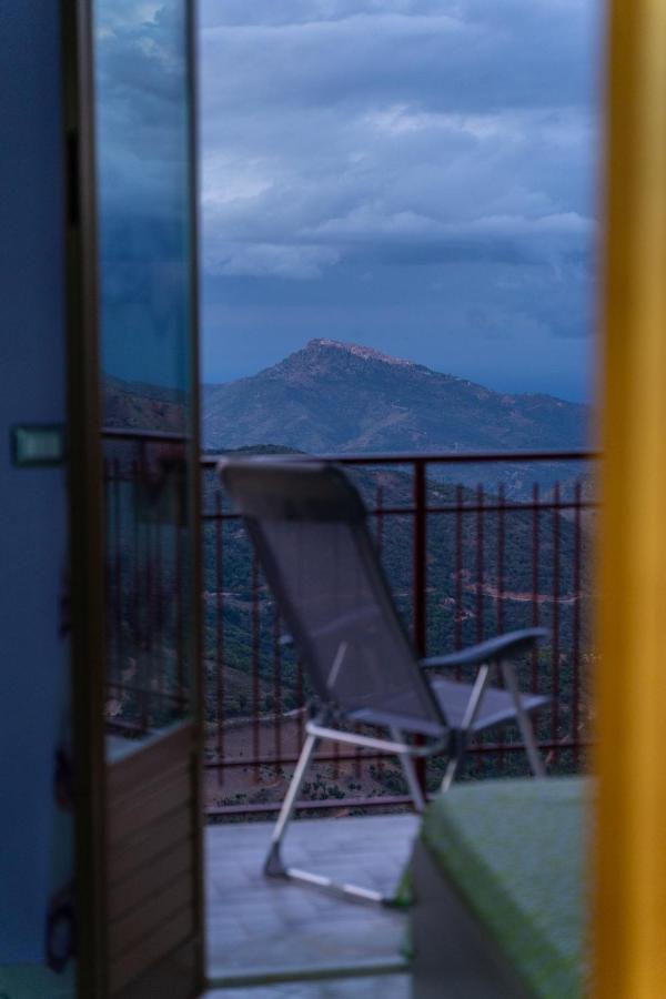 Casa Vacanze Dell'Angelo San Mauro Castelverde Exterior photo